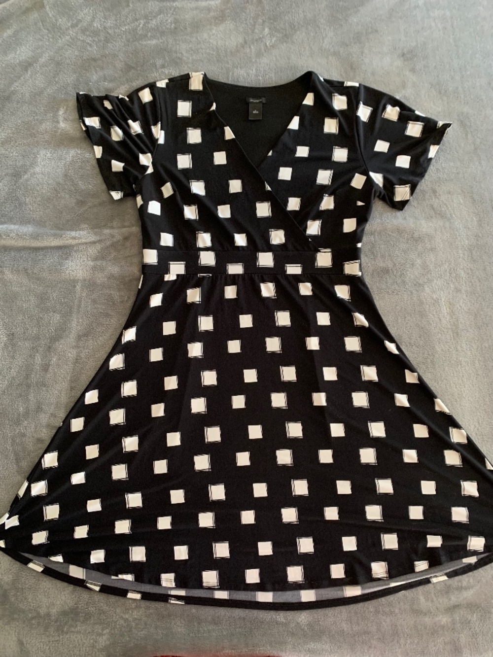Ann Taylor Factory Black & White Geometric Fit & Flare Dress Large